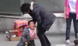 妈妈打小孩视频,家庭教育冲突引发社会关注